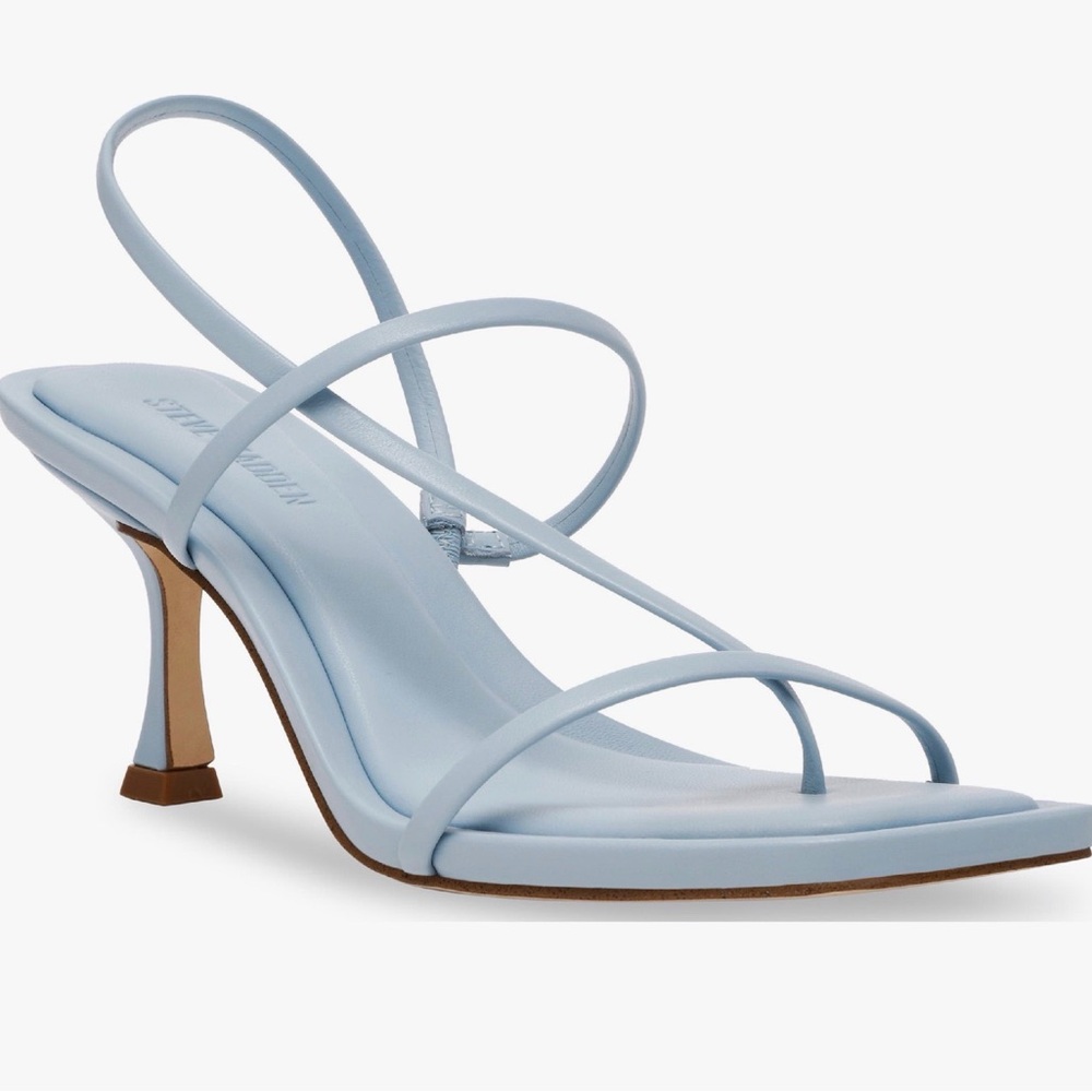 Steve Madden Lock Sandal